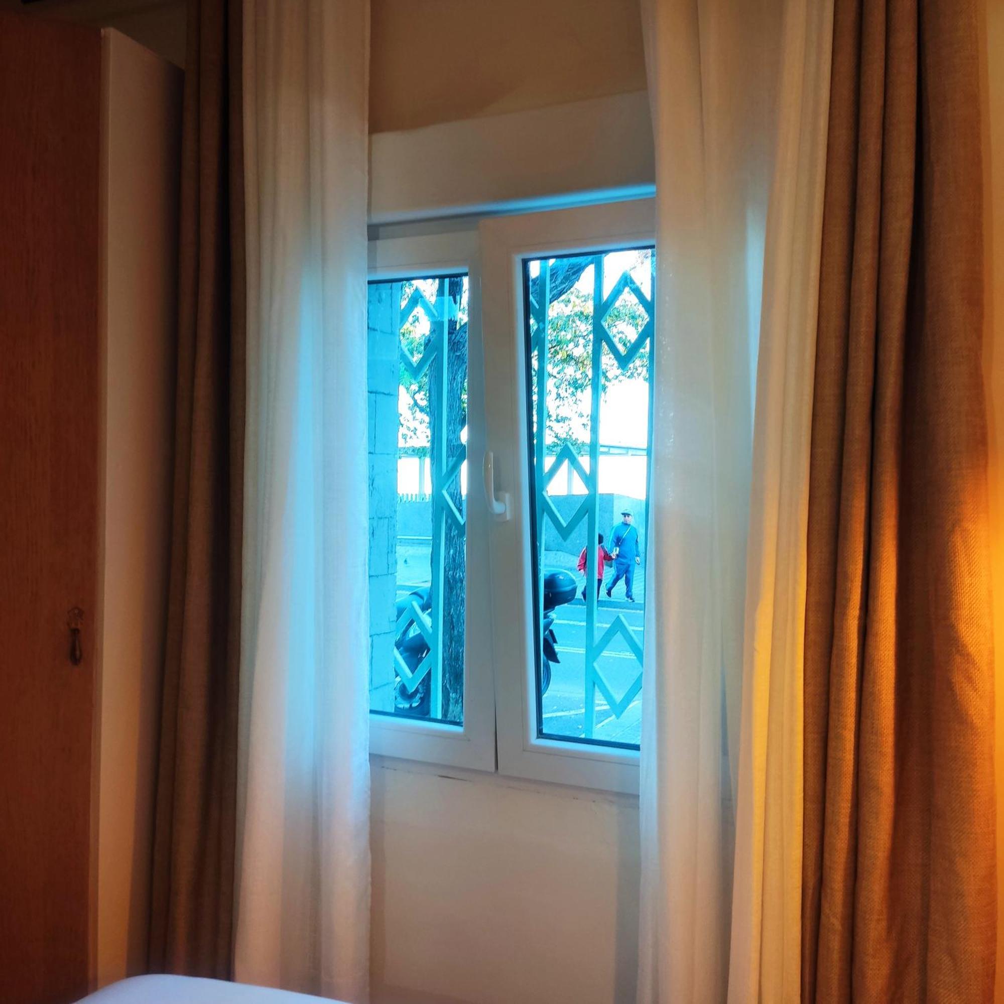 Studio Or Rooms With Private Bathroom Or Rooms With Shared Bathroom Barcelona Exterior foto